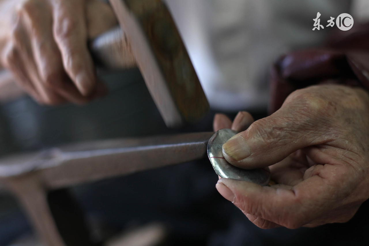 为什么人会有断手纹,手纹真的准定命运吗