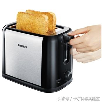 烤好自动弹出的面包机,烤面包机自己弹出来