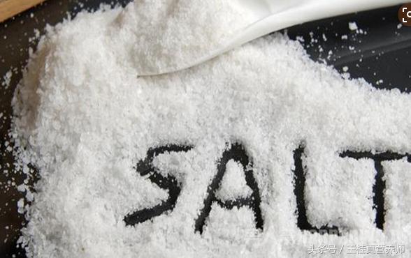 炒菜不放盐放什么,炒菜不放盐怎么还是很咸