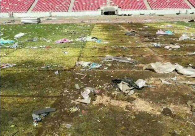 张学友年轻时舞台演出,张学友演唱会空荡荡的座位