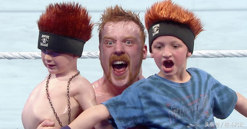 wwe选手温情,wwe正直vs反派4v4