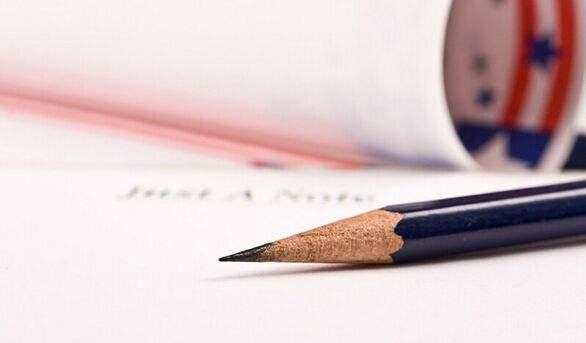 2019高考广东省前50名学霸,广东一学生查高考成绩崩溃