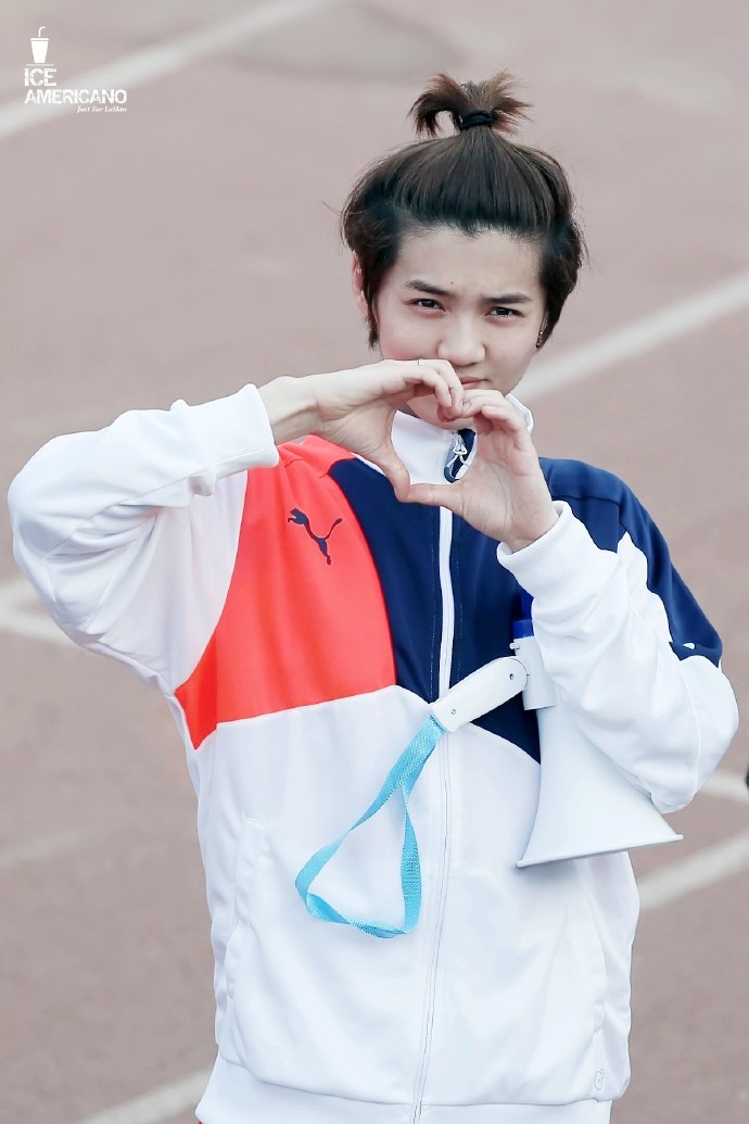 鹿晗和粉丝的一个约定,鹿晗写给粉丝的信