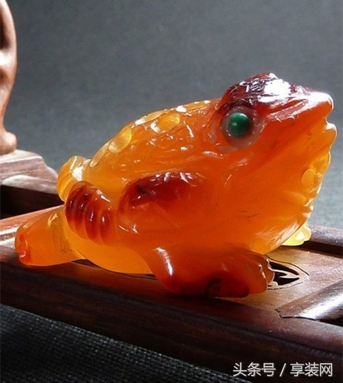 你家有三脚蟾蜍摆件吗？风水作用真的太神奇了！