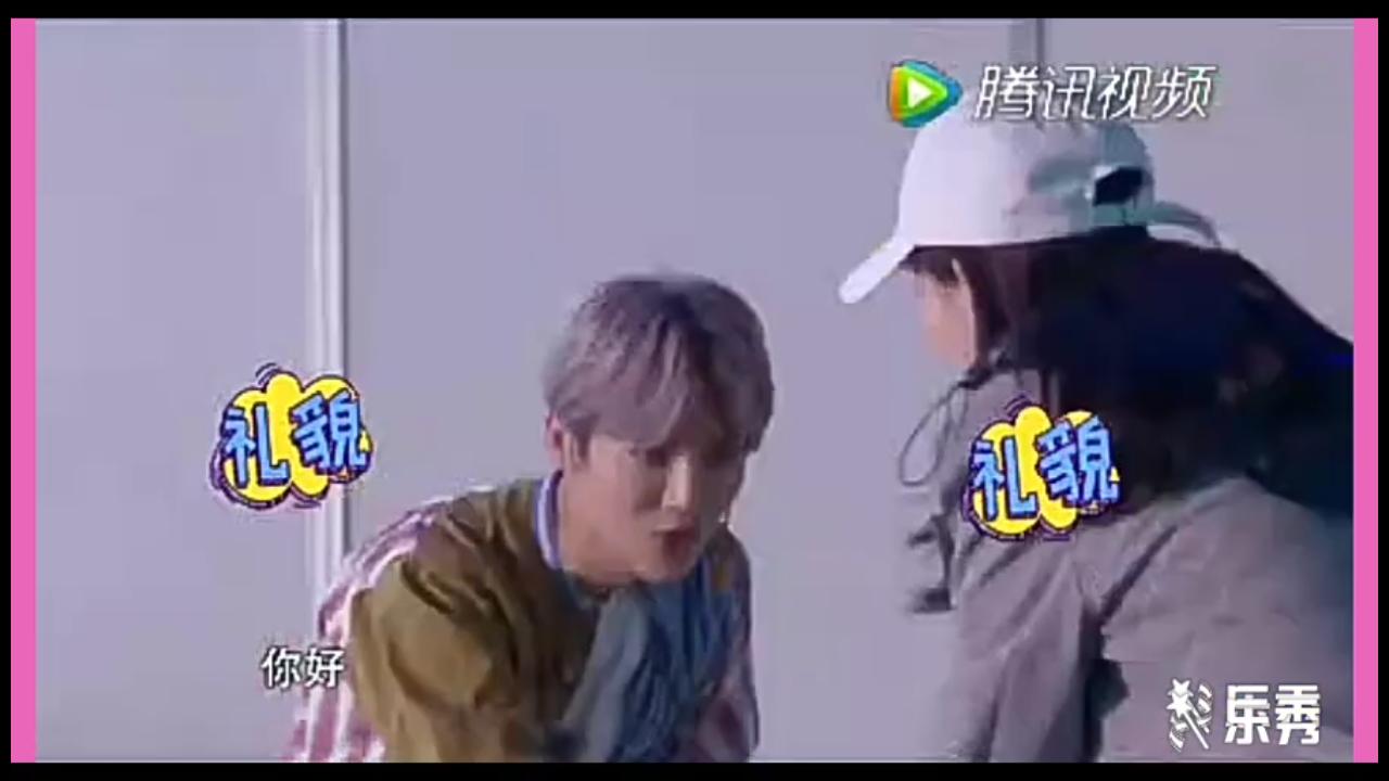 还说鹿晗迪丽热巴没有在一起？这些图片都外露了！小细节大放送！第二弹双标鹿的日常，对比约吧！