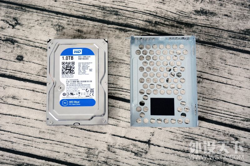 这才是游戏手机该有什么样的样子,微星宙斯盾钛3主机