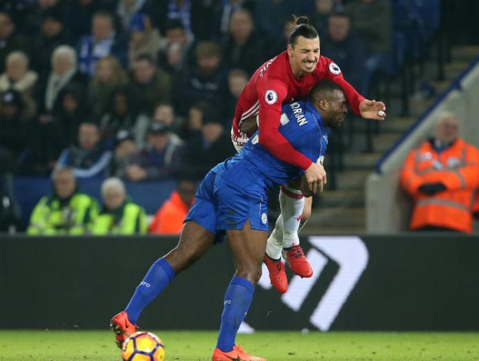 如何在球场上当个好中锋？伊布教你关注这六点！