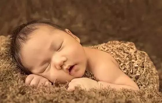 过了50岁睡觉总打鼾怎么办,三个月宝宝睡觉打鼾