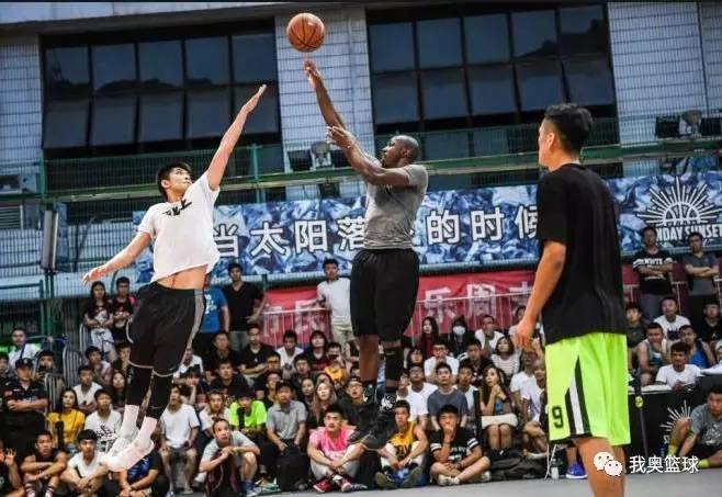 日落东单杨政得分,日落东单杨政暴扣