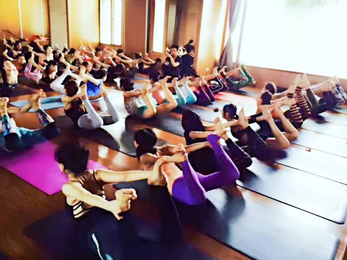 马甲线和瘦腿小技巧,别人的马甲线和我的小肚腩