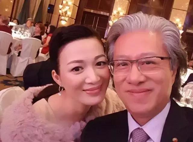 她当红时息影如今风韵犹存,她当红时息影经商成富婆