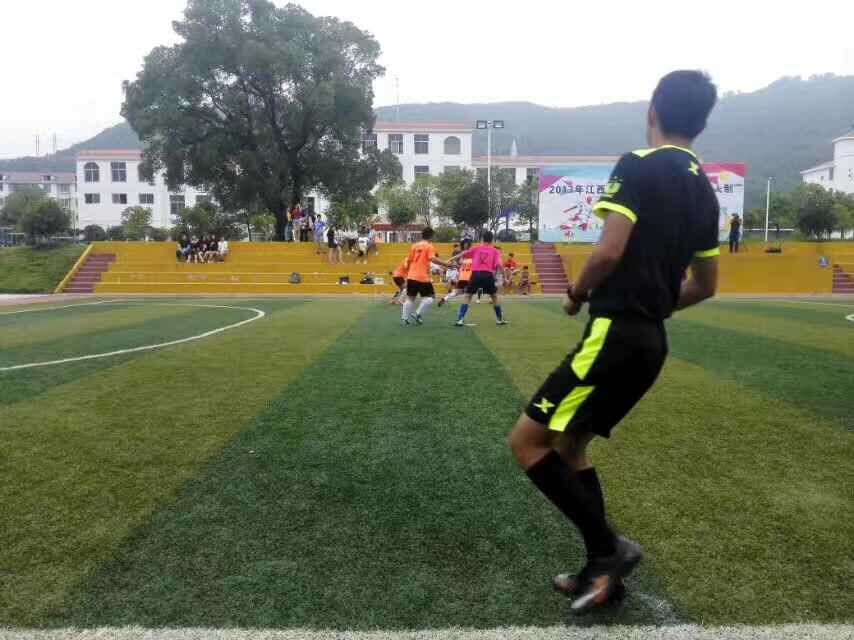 社会我李哥孩子们都爱率足球队获得全省亚军