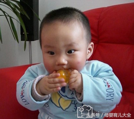 宝宝误吞异物该如何自救,儿童吞食异物急救视频