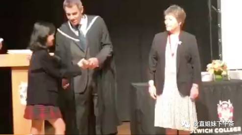 李嫣Style！王菲李亚鹏女儿变身超模05后都出来闯天涯了