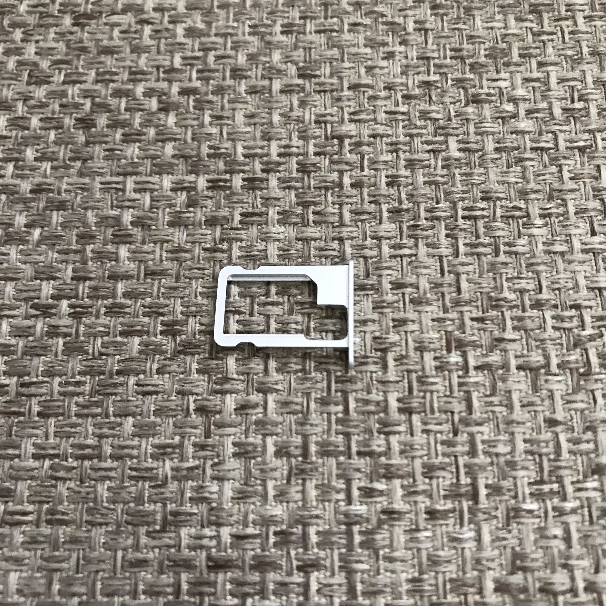 iphone5卡贴机可以变无锁吗,苹果5黑解卡贴