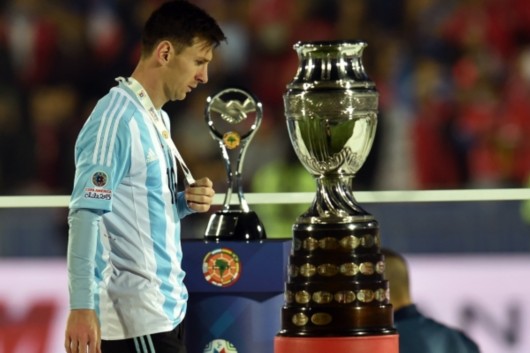 足球界的神,足球界的诸神陨落都谁陨落了