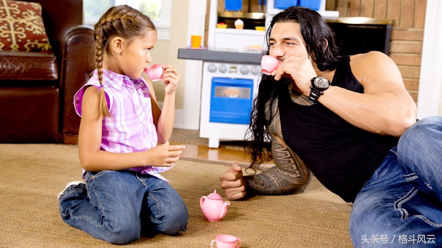 wwe选手温情,wwe正直vs反派4v4