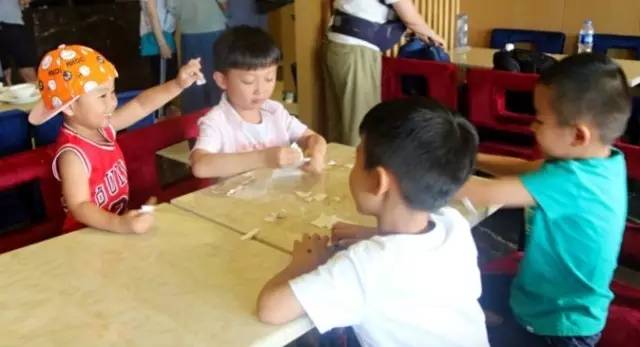 陪伴就是最长情的告白，周末，带儿子到佛山“小台湾”度个假