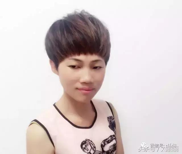 今年流行的发型中发,今年流行新式发型