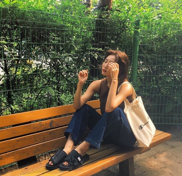 作为一个有品位的女人,品质生活从一双拖鞋也可以开始