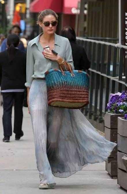 最近整个时尚圈都中了这个包包的毒！