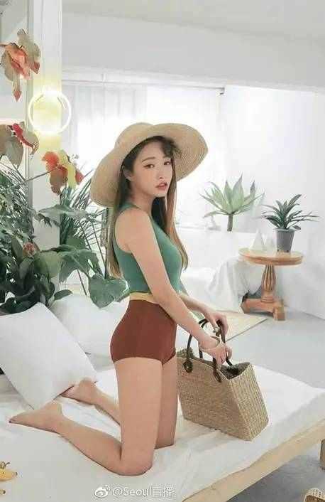 最近整个时尚圈都中了这个包包的毒！