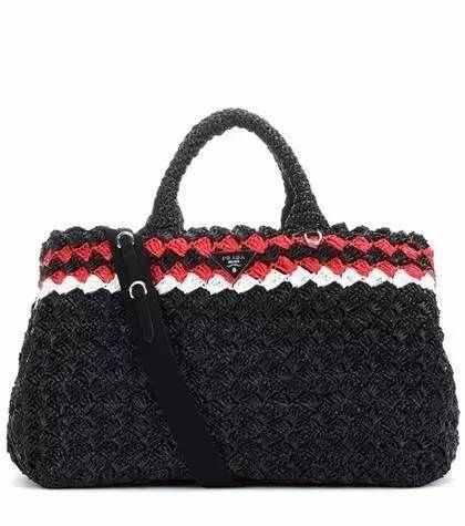 最近整个时尚圈都中了这个包包的毒！