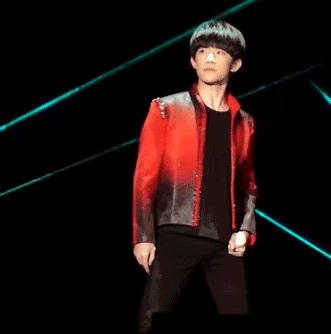 易烊千玺donttiemedown现场,易烊千玺nothingtolose完整版