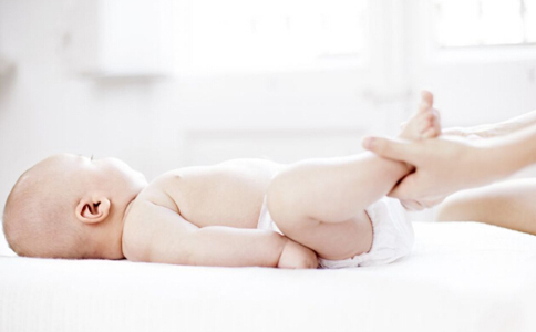 婴儿夏季常见皮肤病有哪些,一岁宝宝夏季常见皮肤病