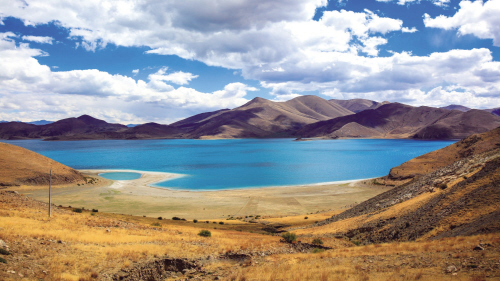 嘉兴一对情侣辞职环中国“摩旅”，女孩说，“摩旅”很多时候是一种信仰，或是肉体的苦修