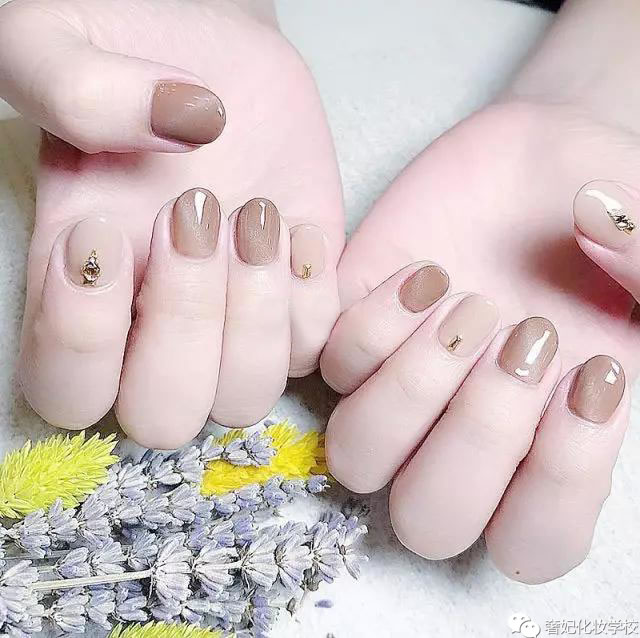 清凉夏日美甲,清凉一夏免费美甲