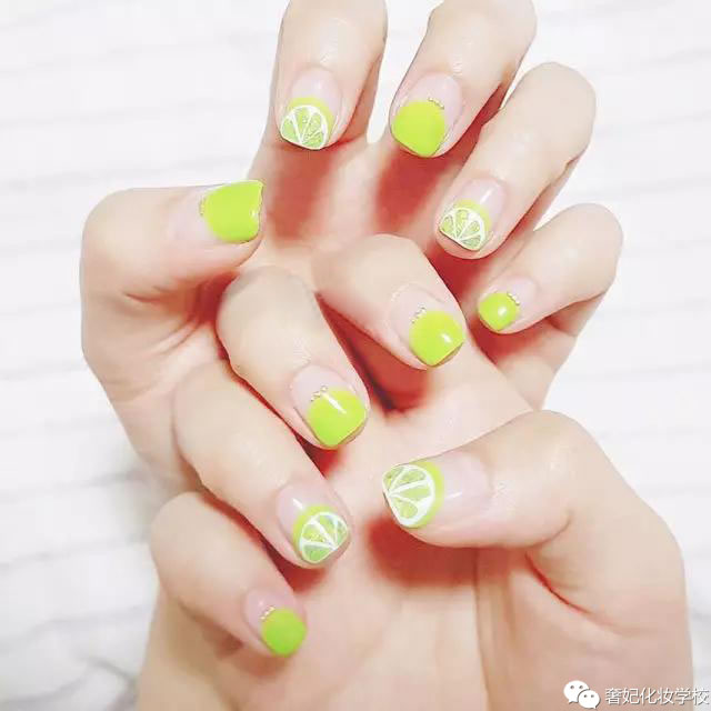 清凉夏日美甲,清凉一夏免费美甲