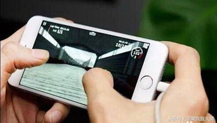 手机不能拆电池是在逼你换手机？停一下，瞅准了再开喷！