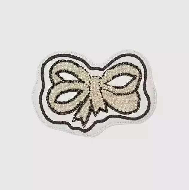 杨幂的最近穿的运动鞋,杨幂穿的薄荷绿运动鞋