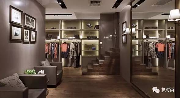 衣服批发过来卖不出去怎么清仓,衣服批发卖不出去