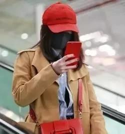 杨幂的最近穿的运动鞋,杨幂穿的薄荷绿运动鞋