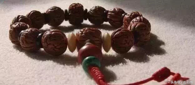 手串佛珠葫芦打结方法,佛珠手串葫芦怎么打结收尾