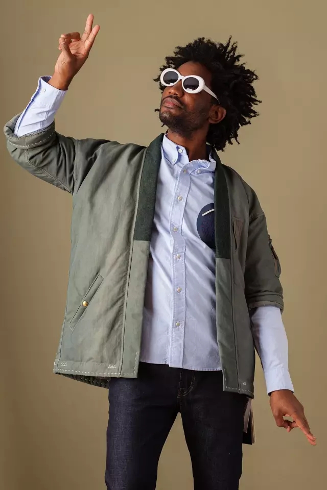 一把伞卖10万天价,一把伞卖七十万块