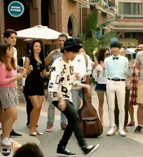 易烊千玺donttiemedown现场,易烊千玺nothingtolose完整版