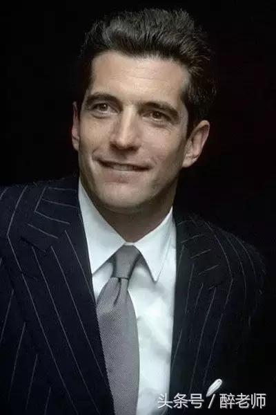 杰奎琳穿着带血的衣服,杰奎琳的眼泪音频