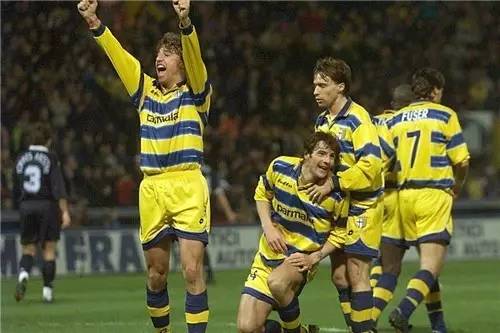 五周年传奇克雷斯波,传奇永不谢幕致敬传奇球星