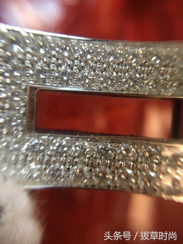 爱马仕鳄鱼皮包用的什么鳄鱼皮,喜马拉雅白鳄鱼皮包爱马仕