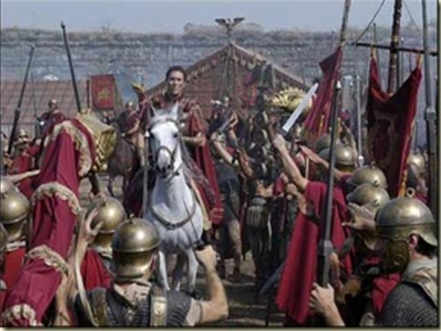 一座有争议的跨下桥