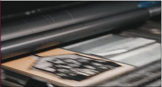 这种新型涂料，让手机屏幕和“诡异的反光”说再见