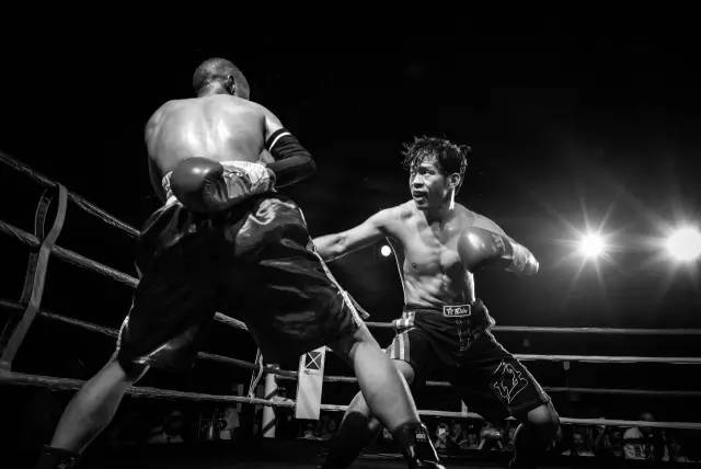 永不言弃交火,永不言弃拳击赛视频