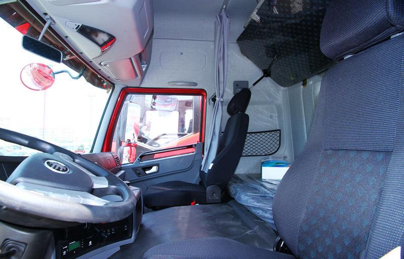 解放天v燃气牵引车最新款,解放天v牵引车天然气