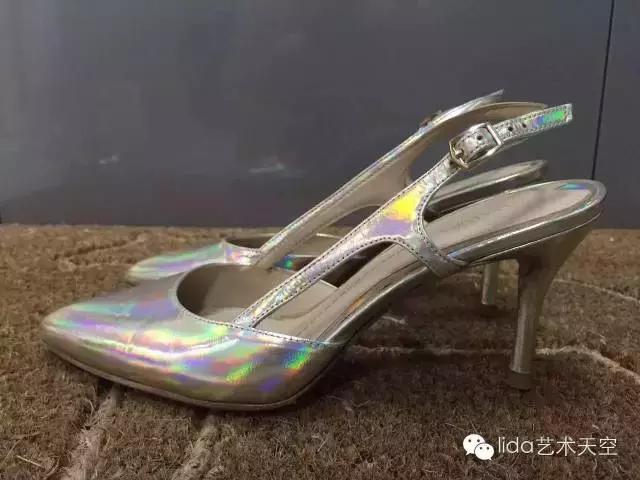 每天分享一双鞋,分享每日鞋子