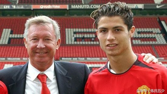 C罗，从一无所有的贫困少年到名满天下的世界足坛第一人的艰辛励志路：莫欺少年穷，苦难只会让我更强大