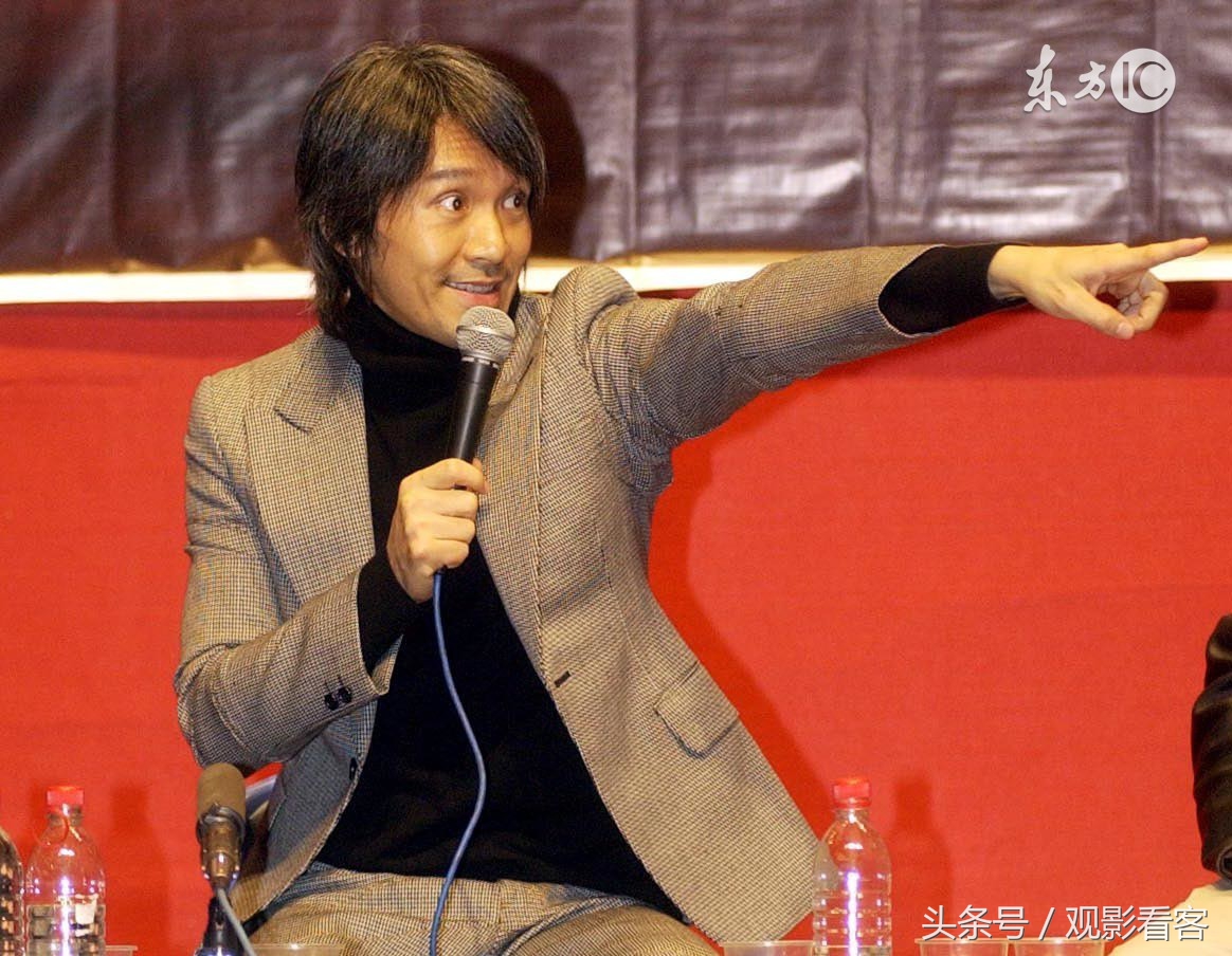 周星驰接受采访完整视频,周星驰在采访时哭了全集