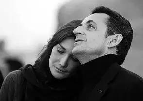 她是女版“王思聪”出身，却打出一手比他更好的牌，法国第一夫人布吕尼独特人生无须比较！